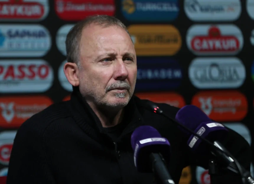 Rizespor ve Beşiktaş Yenişemedi: Sergen Yalçın'dan İstifa Yanıtı