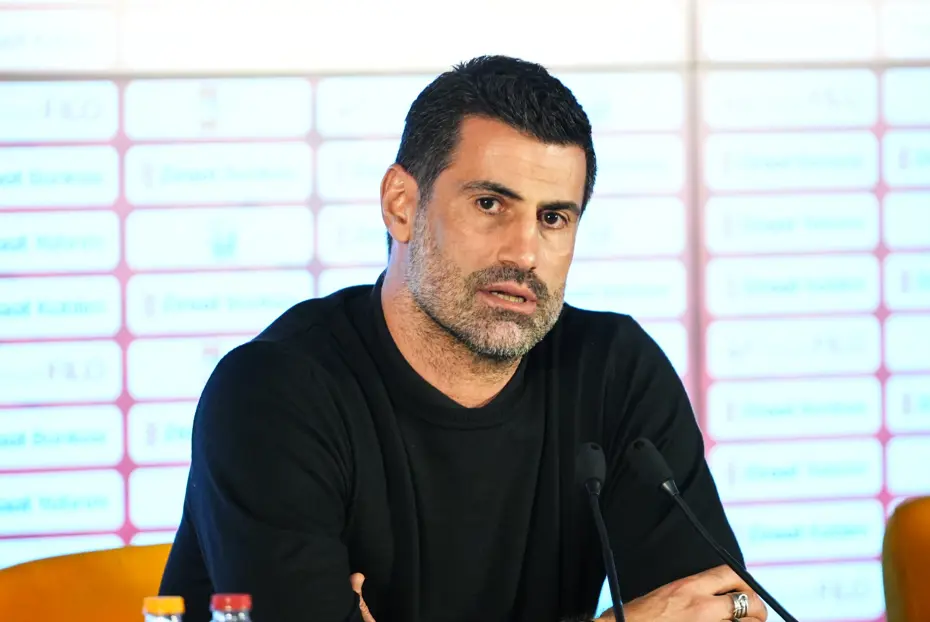 "Ben Kaleciyim, O Topun Çizgiyi Geçtiğini Anlarım"