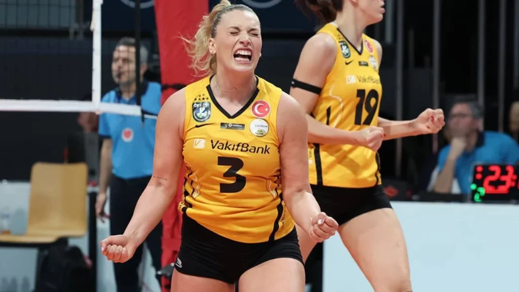Cansu Özbay: "Bu Maç Tarihin Tozlu Raflarında Yerini Aldı"