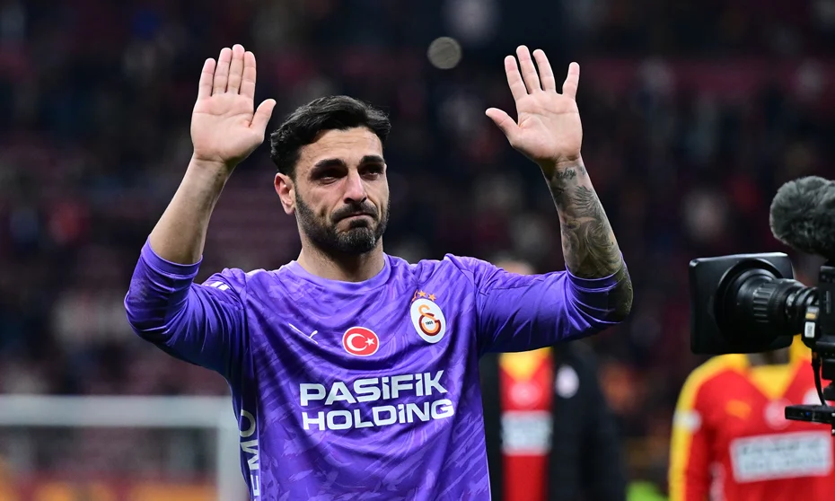 Okan Buruk Biletini Kesti: Yeni Sezonda Yok