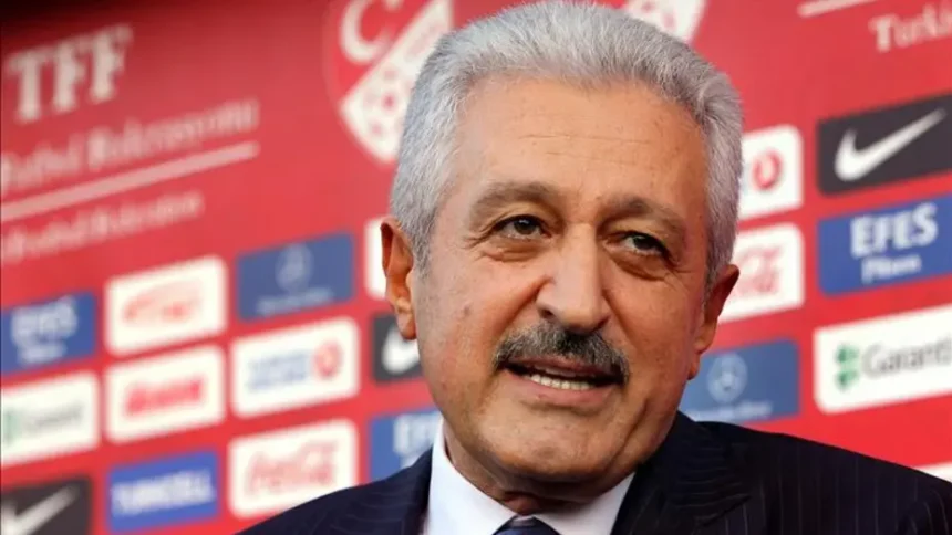 Mehmet Ali Aydınlar Fenerbahçe Başkan Adaylığından Çekildi
