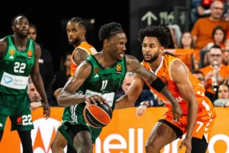 Panathinaikos ve Olympiakos Dörtlü Final Yolunda