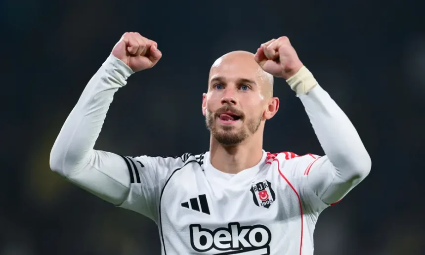 Beşiktaş'ın Yıldızı Vaclav Cerny'den Ayrılık İddialarına Sert Yanıt