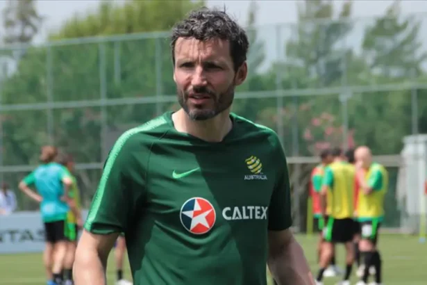 Fenerbahçe'de Mark van Bommel Sürprizi: Aykut Kocaman'ın Yeni Görevi Belli Oldu!