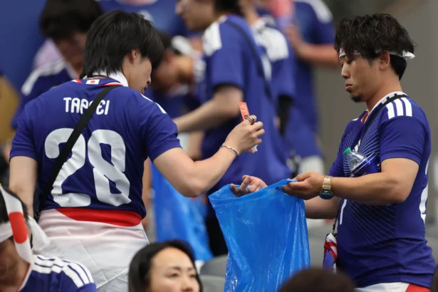 Japon Taraftarlardan 2026 Dünya Kupası'nda Tarihi Örnek: Tribünleri Temizlediler