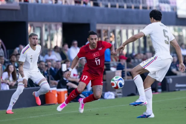 A Milli Takım'da Yüzler Gülüyor: Montella'dan Venezuela Galibiyeti ve Sakatlık Açıklaması