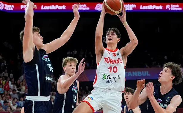 U17 Dünya Kupası'nda Türkiye'den Slovenya'ya Farklı Tarife: 87-66