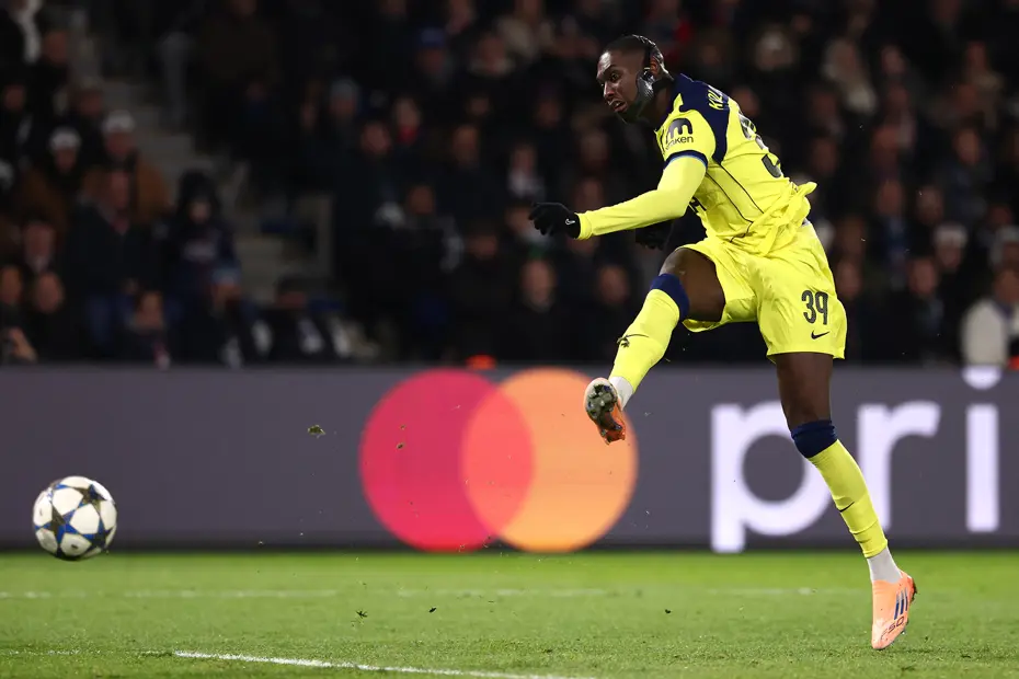 Tottenham Karnesi ve Kariyer Yolculuğu