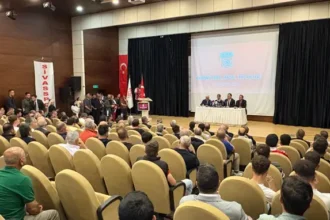 Sivasspor'da Başkanlık Düğümü Çözülemedi: Kongreden Yine Aday Çıkmadı