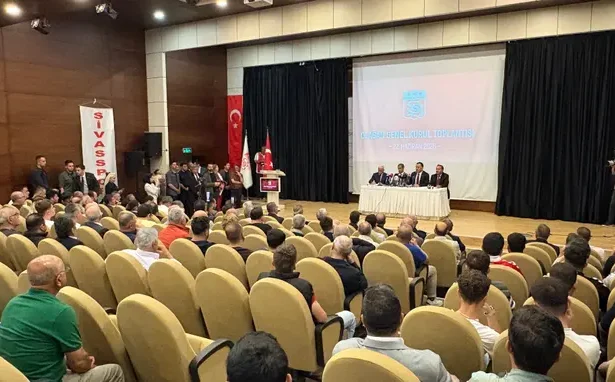 Sivasspor'da Başkanlık Düğümü Çözülemedi: Kongreden Yine Aday Çıkmadı