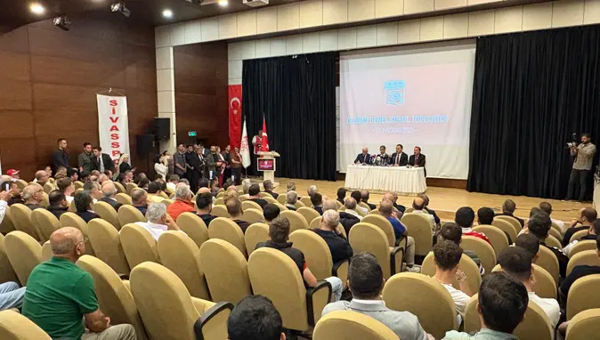 Sivasspor'da Başkanlık Düğümü Çözülemedi: Kongreden Yine Aday Çıkmadı