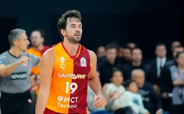Galatasaray'da Beklenen İmza: Buğrahan Tuncer ile 2 Yıllık Yeni Sözleşme
