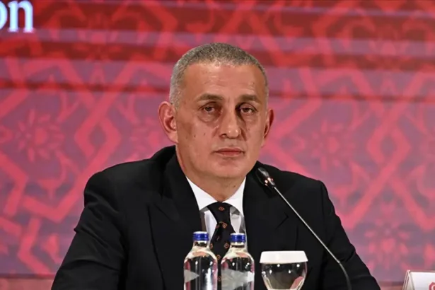 TFF Başkanı İbrahim Hacıosmanoğlu'ndan Montella Kararı: "Yola Devam Ediyoruz"