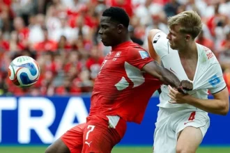 İsviçre Kanada'yı 2-1 Devirdi: İki Takım da Son 32'de!