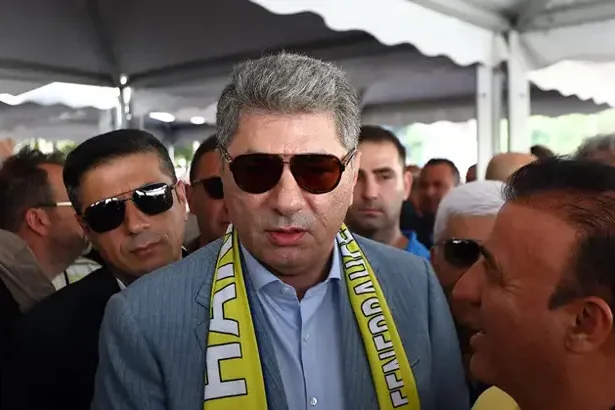 Fenerbahçe'de Tarihi Seçim: Hakan Safi'den Çarpıcı Kongre Değerlendirmesi