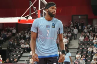Türk Telekom'da Kanadalı Uzunla Yollar Ayrıldı: Kyle Alexander Dönemi Kapandı