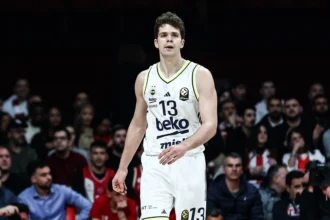 Fenerbahçe'de Ayrılık: Tarık Biberovic Kariyerine NBA'de Devam Edecek!