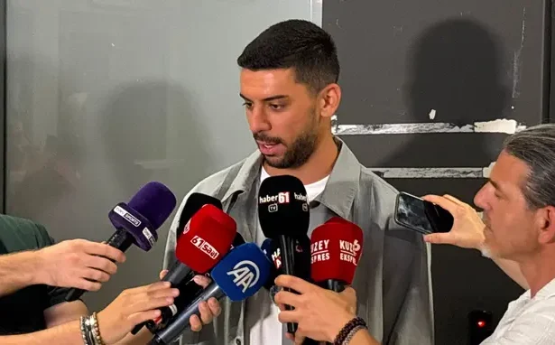 Cenk Özkaçar Trabzonspor'da: "Bu Kültürün Parçası Olmak Gurur Verici"