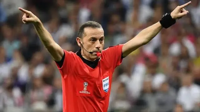 Gururumuz Cüneyt Çakır'ın FIFA'daki Kritik Görevi