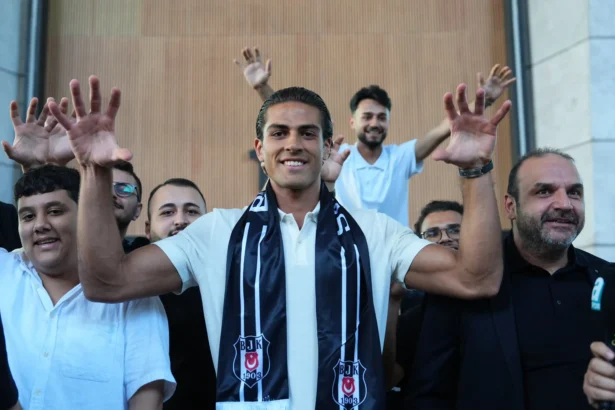 Son Dakika: Beşiktaş'ın Yeni Kalecisi Doğan Alemdar İstanbul'a Geldi