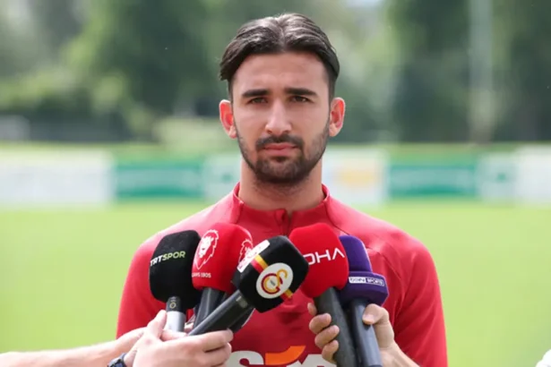 Emin Bayram'dan Süper Lig'e Sürpriz Dönüş: Başakşehir'e İmza Atıyor, Galatasaray Kazanıyor!