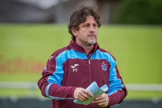 Trabzonspor'da Taktik Mesaisi: Fatih Tekke Yeni Sezon Planını Sahaya Sürüyor