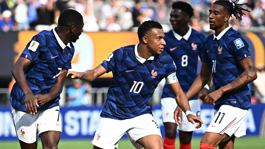 Mbappe, Tarihin Zirvesine Tırmanıyor
