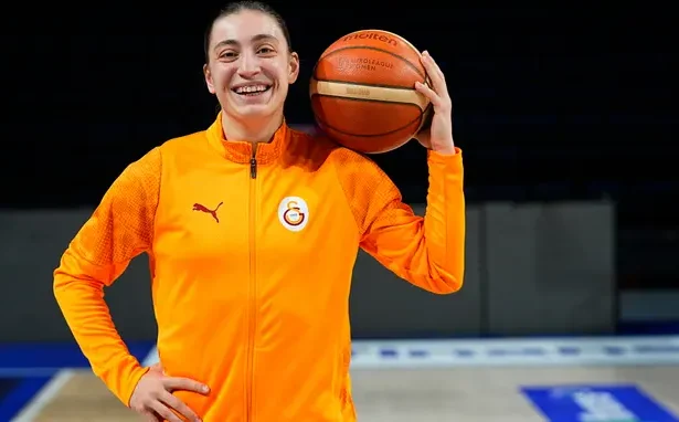 Galatasaray Çağdaş Faktoring'den Kritik İmza: Derin Erdoğan ile Sözleşme Uzatıldı