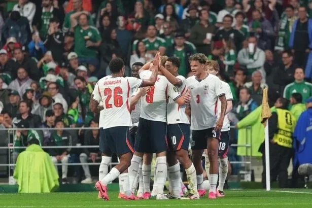 İngiltere Azteca'da Tarih Yazdı: Meksika'yı 3-2 Geçip Çeyrek Finale Yükseldi
