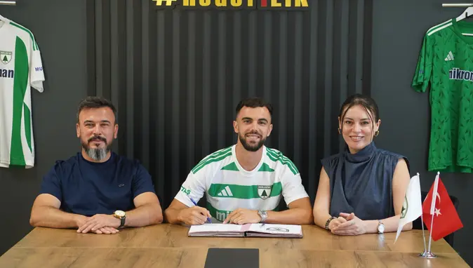 Muğlaspor'dan Orta Sahaya Dinamo: Jurgen Çelhaka İmzayı Attı!