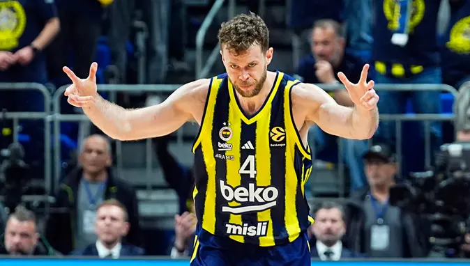 Fenerbahçe'de Nicolo Melli Dönemi Uzuyor: İtalyan Yıldızla 2028'e Kadar Yola Devam