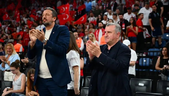 Türk Basketbolunda Tarihi Başarı: 12 Dev Adam Gruptan Lider Çıktı!