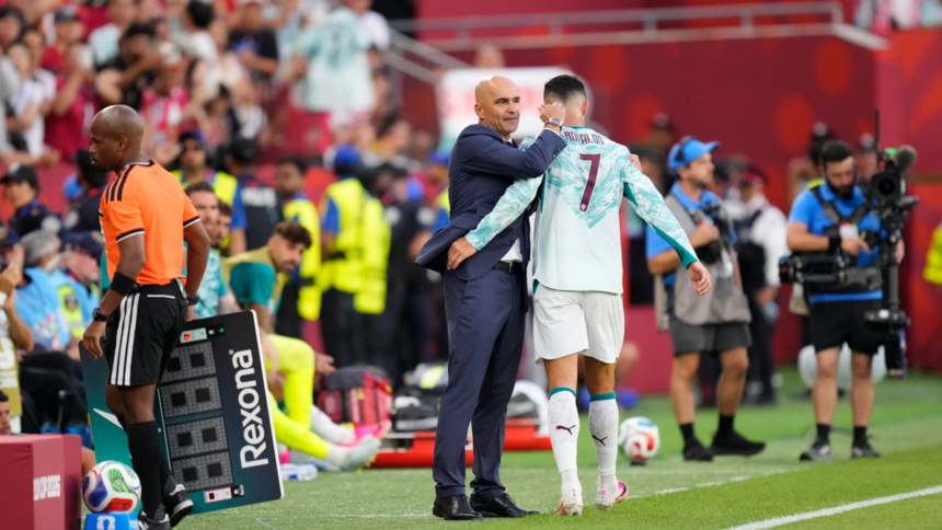 Portekiz'de Çifte Veda: Dünya Kupası Hüsranı Sonrası Martinez İstifa Etti, Ronaldo Tarihe Geçerek Veda Etti