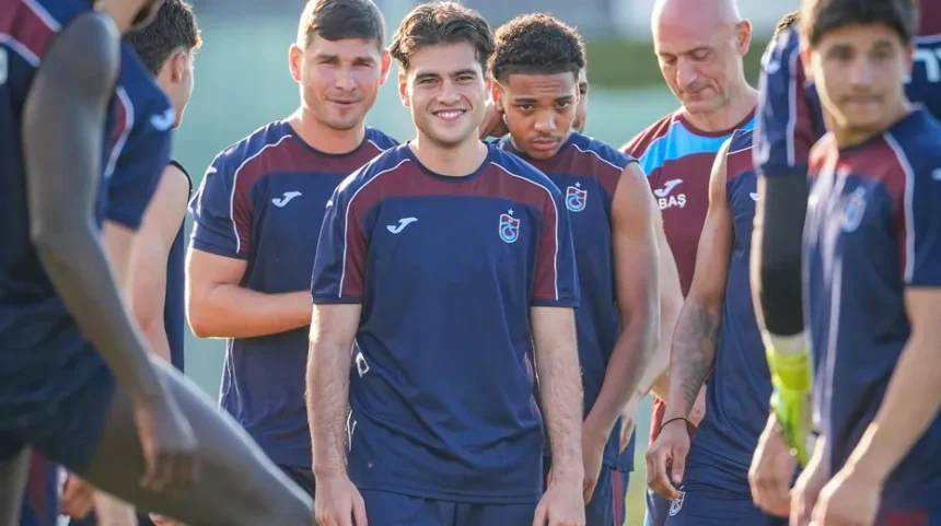 Trabzonspor'da Yeni Sezon Mesaisi: Yeni Transfer Aral Şimşir İlk İdmanına Çıktı
