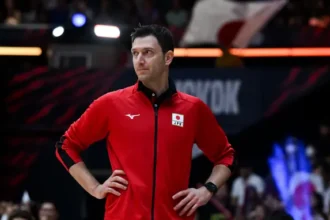 Asya'da Yılın Voleybol Başantrenörü Ferhat Akbaş Oldu!