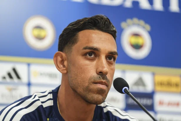 İrfan Can Kahveci'den Zabrze Maçı Öncesi İddialı Sözler: "Yeni Transfer Gibiyim!"