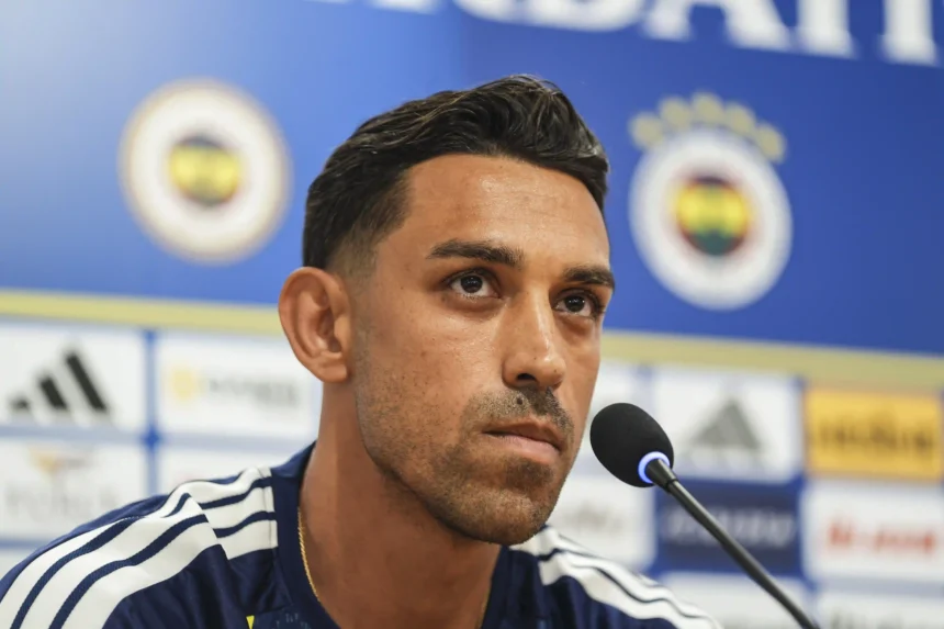 İrfan Can Kahveci'den Zabrze Maçı Öncesi İddialı Sözler: "Yeni Transfer Gibiyim!"