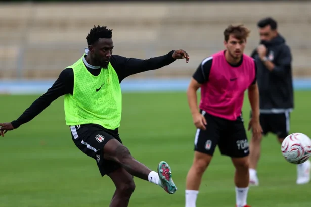 Beşiktaş'a Midtjylland Maçı Öncesi Wilfred Ndidi Şoku! Kaptan Sakatlandı