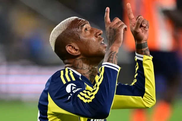 Fenerbahçe'de Anderson Talisca Depremi: Yeni Adresi Hull City mi Oluyor?