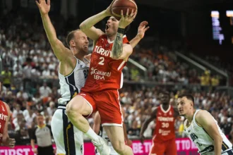 12 Dev Adam'dan Namağlup Liderlik: Bosna Hersek'i 82-75 Devirdik!