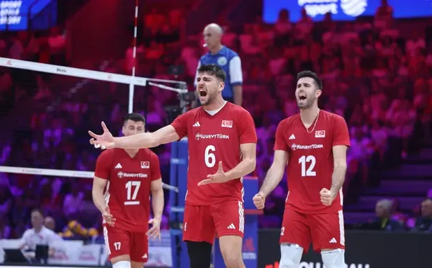 Filenin Efeleri Sırbistan'ı 3-0 Devirdi! VNL'de Final Yolu Açıldı