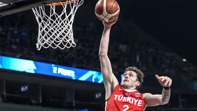 12 Dev Adam'dan Gövde Gösterisi: Litvanya'yı 94-66 Devirdik