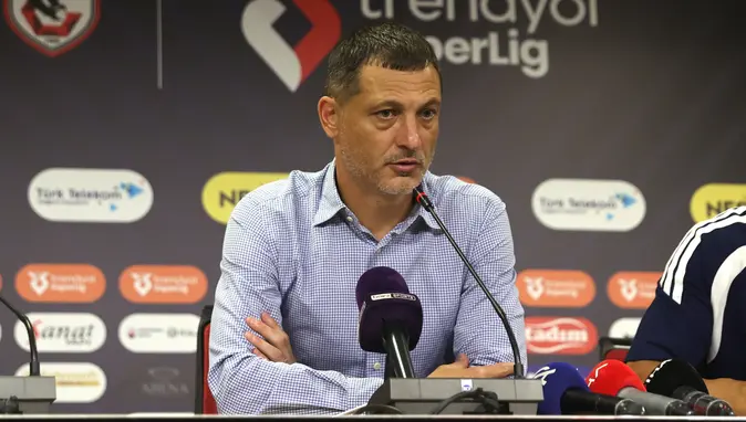 Gaziantep FK'da Hedef İlk 10: Mirel Radoi'den Eyüpspor Zaferi Sonrası Çarpıcı Açıklamalar