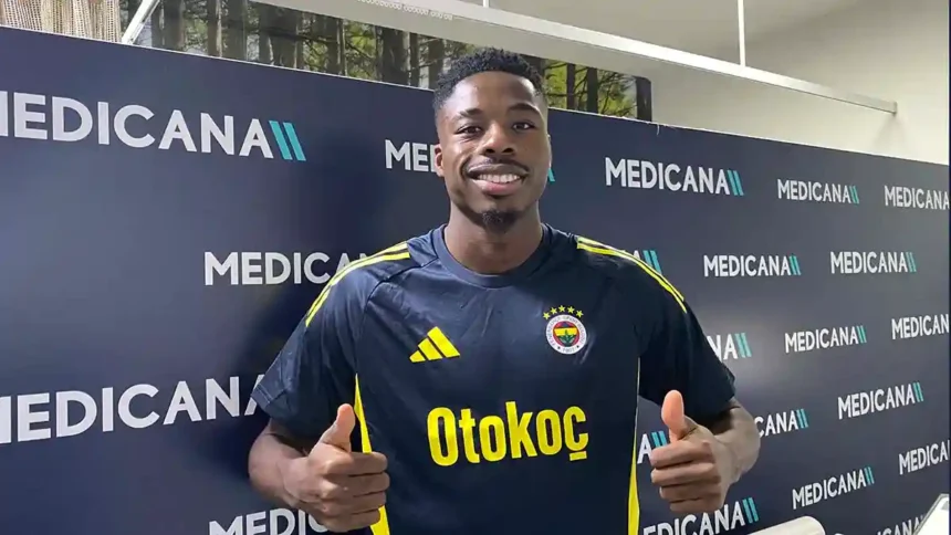 Fenerbahçe'de Transfer Hareketliliği: Fred'in Ardından Anthony Musaba da Ada Yolcusu