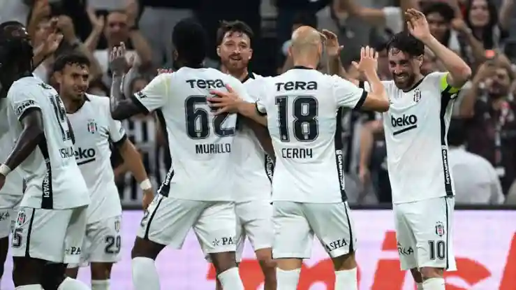 Beşiktaş'ın Hradec Kralove Maçı UEFA Kadrosu Belli Oldu