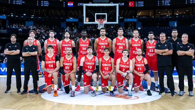 12 Dev Adam'dan Almanya'da Dramatik Son: Türkiye 94-95 Hırvatistan