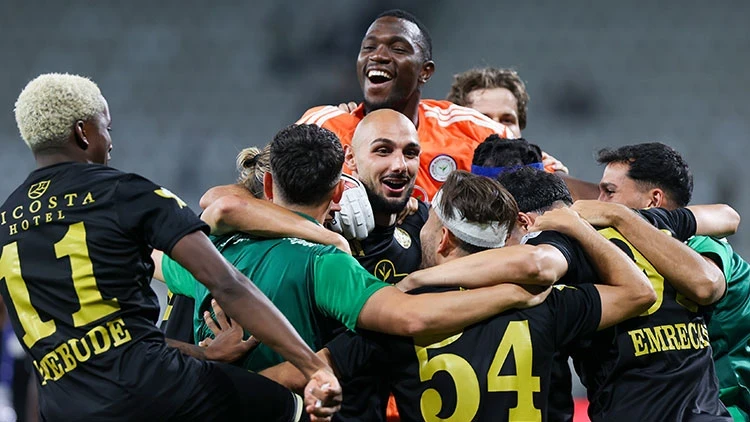 Konyaspor 0-1 Çaykur Rizespor: Süper Lig'in Açılış Haftasında Nefes Kesen Son Nokta