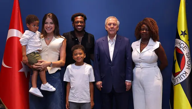 Fenerbahçe'de Duygusal Veda: Fred, Atletico Mineiro'ya Transfer Oldu