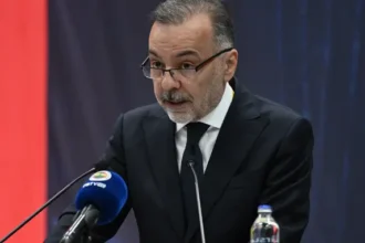 Fenerbahçe Yüksek Divan Kurulu'nda Mali Tablo Gerginliği: Eski ve Yeni Yönetim Karşı Karşıya