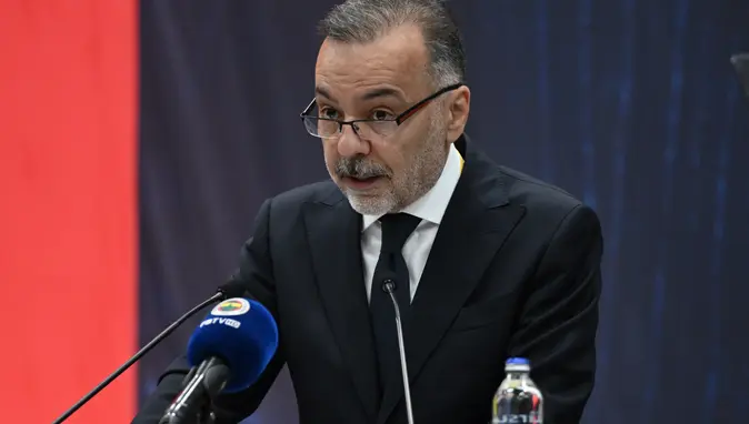 Fenerbahçe Yüksek Divan Kurulu'nda Mali Tablo Gerginliği: Eski ve Yeni Yönetim Karşı Karşıya